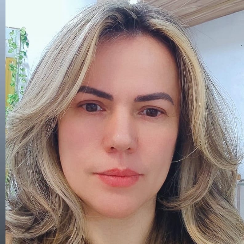 Dra. Debora Vidal